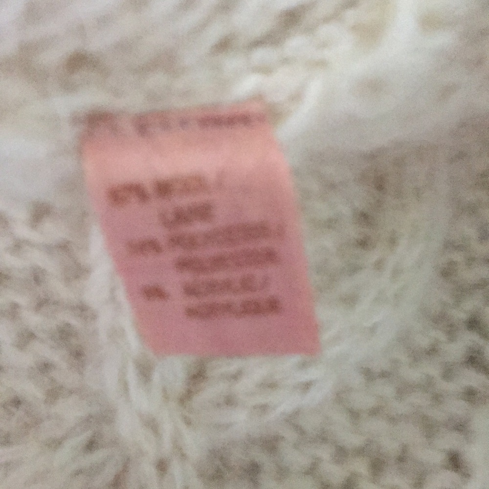 Sweater - Picture 6 of 6